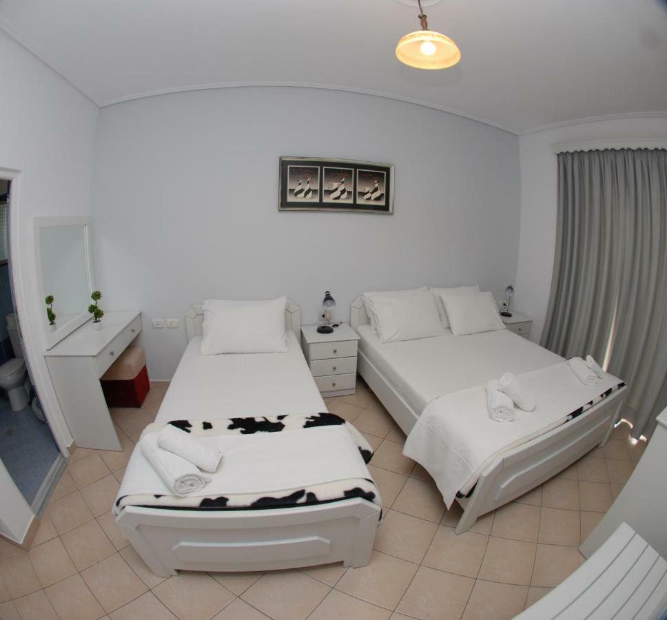 Hotel Ms Sarande Exterior photo